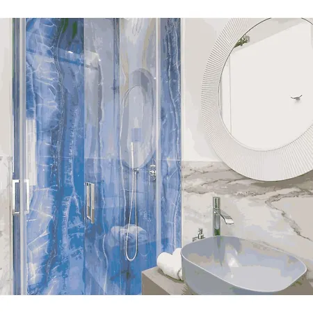 Sunny Getaway In Provence شقة